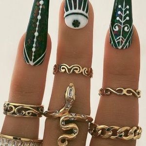 Meet your Posher, Maggie